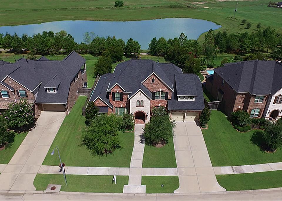 1st image of 28519 Wild Mustang Ln