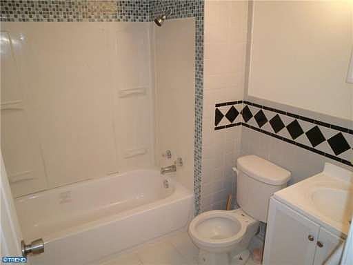 5th image of 6622 Elmwood Ave