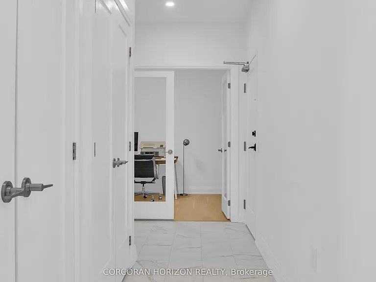71 Wyndham St S #1105 — Photo 17