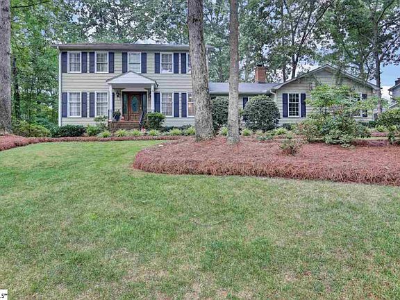 2nd image of 106 Holly Hill Ln