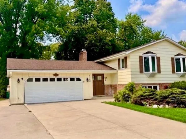 7740 47 1/2 Pl N, New Hope, MN 55428