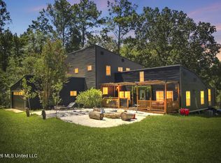 1076 Perrett Rd, Hazlehurst, MS 39083