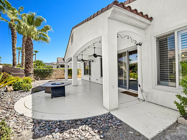 40139 Calle Mandrina — Photo 1