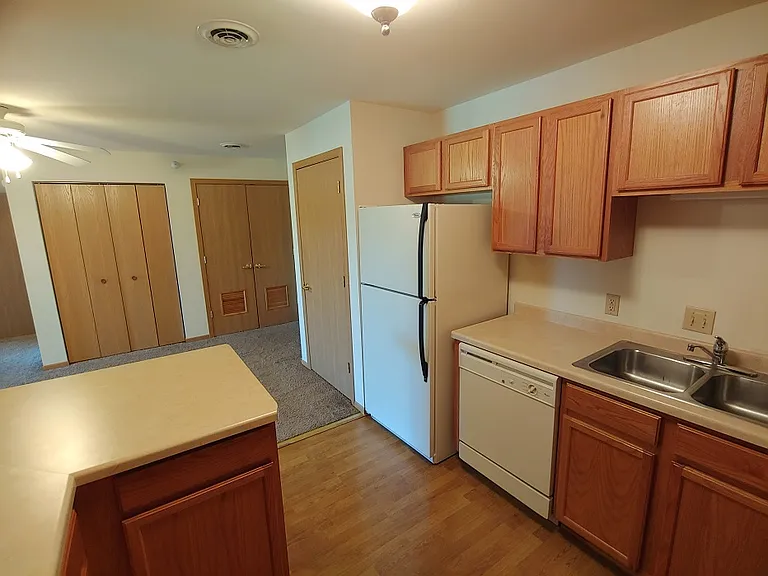 Johnson Place Apartments — Photo 13