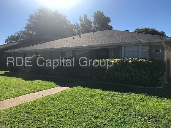 3rd image of 618 Brookfield Dr
