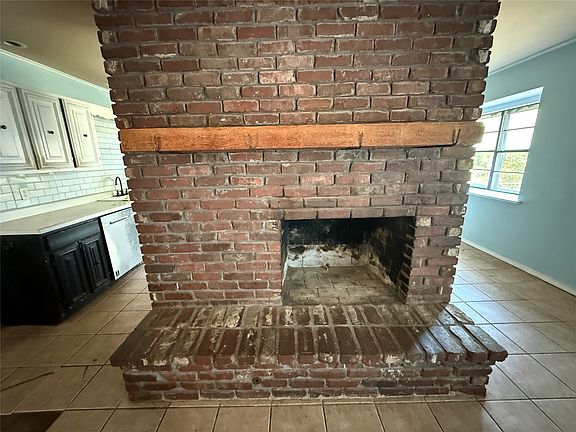 3rd image of 9026 E 28th St