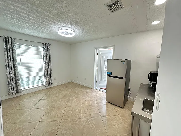 3310 SW 115th Ct — Photo 17