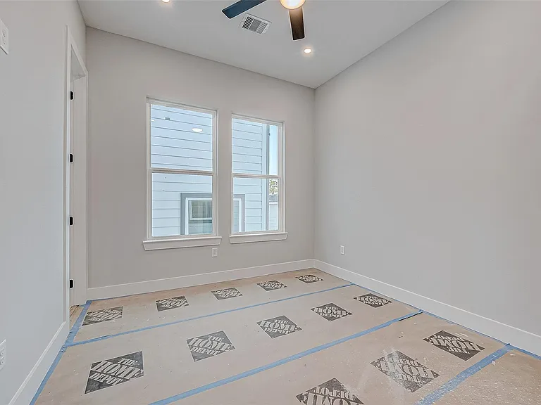 6840 Del Rio St — Photo 31