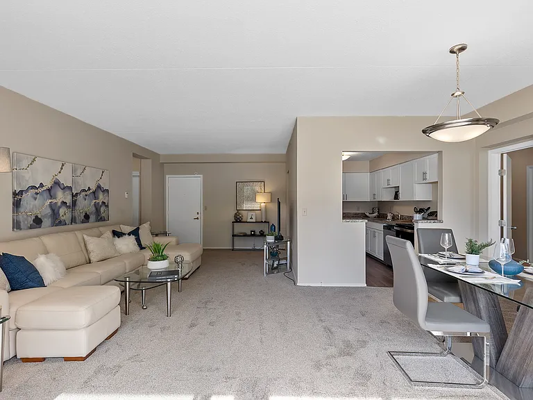 Kimberly Park Apartments — Photo 8