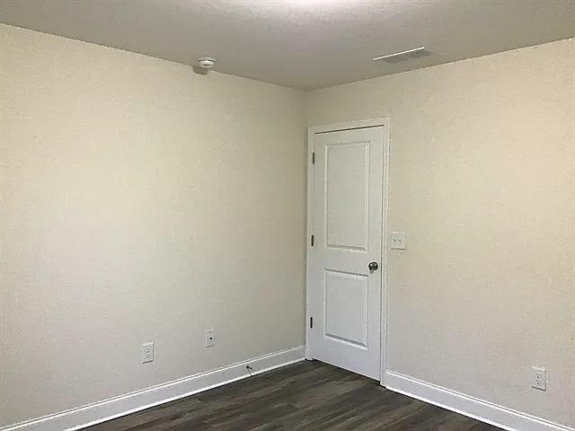 2432 Folsom St — Photo 19