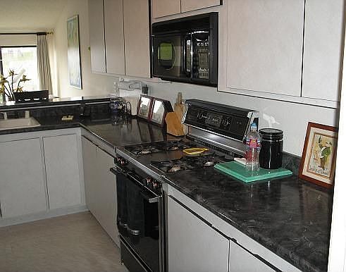 4th image of 21 Dogwood Ct