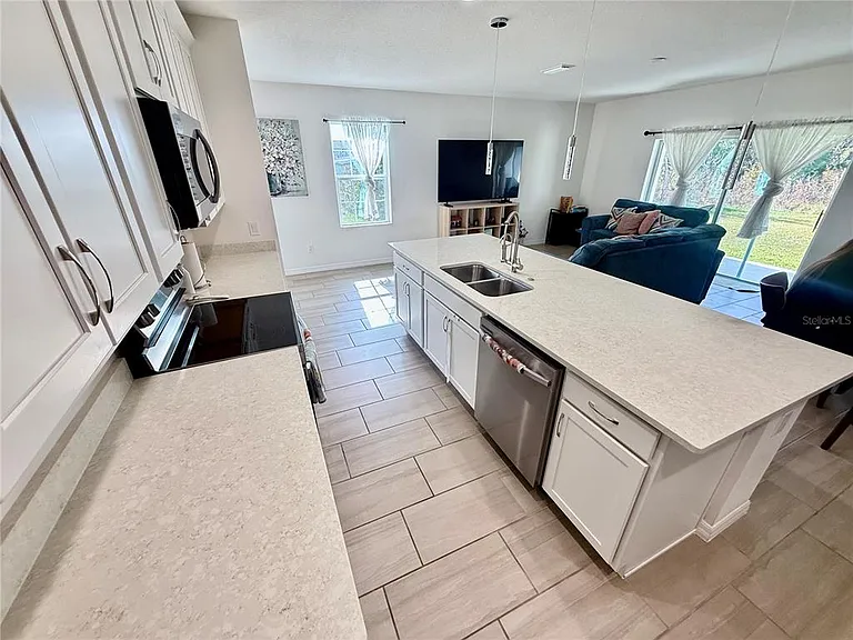 1603 Cloudy Ct — Photo 18