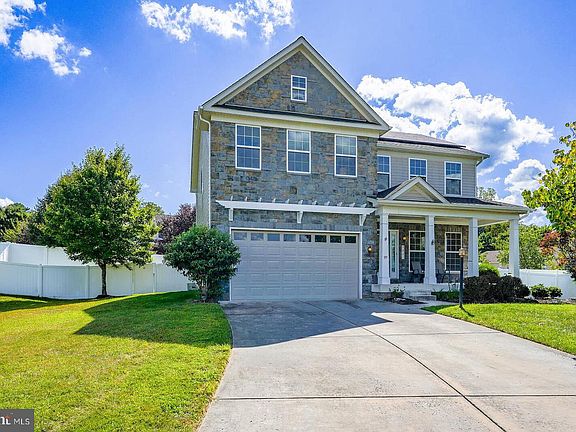 4th image of 5601 Olivia Ct