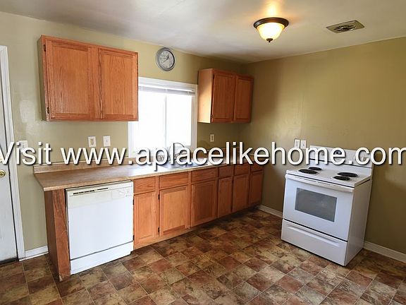 3rd image of 10501 Palmer Ave