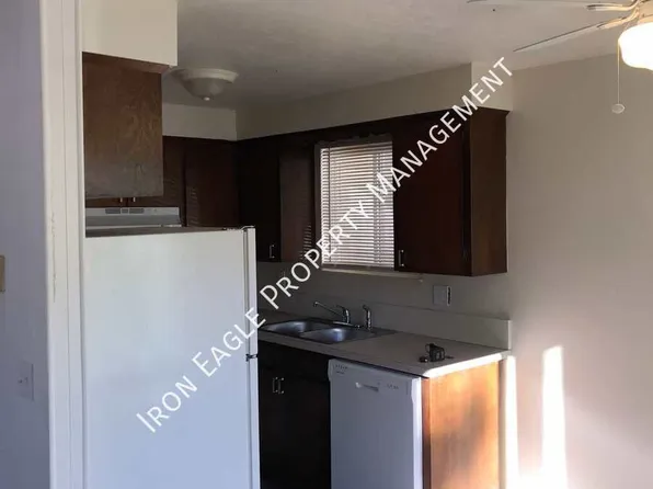 326 W Idaho Ave #B, Meridian, ID 83642