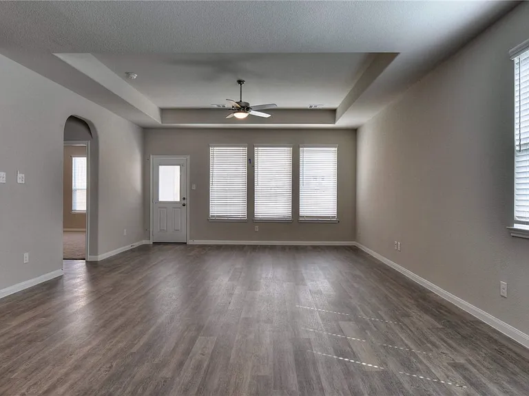 5763 Paseo Pl — Photo 25