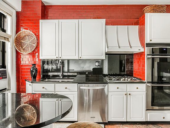 5th image of 135 Eastern Pkwy APT 14B