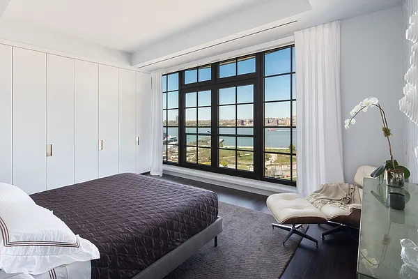 Sold by Compass | media 5