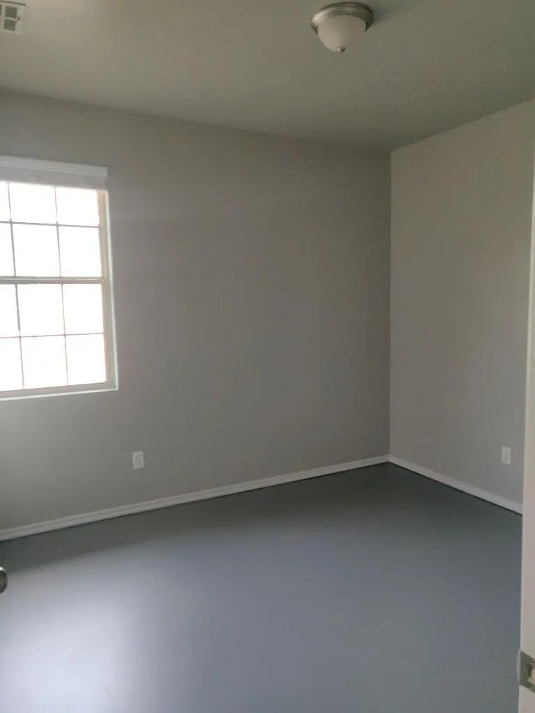 3 bed, 1255 sqft, $1,495 — Photo 3