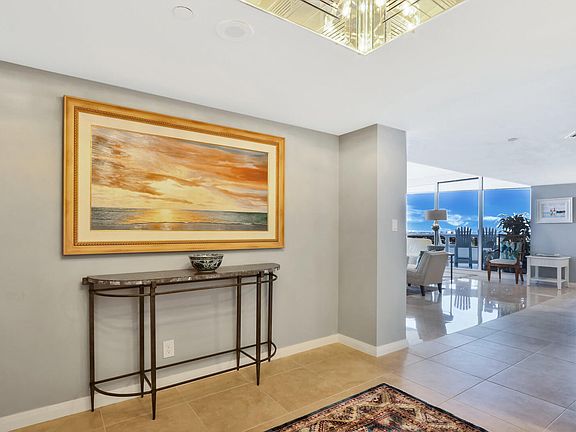 5th image of 100 Lakeshore Dr APT 2156