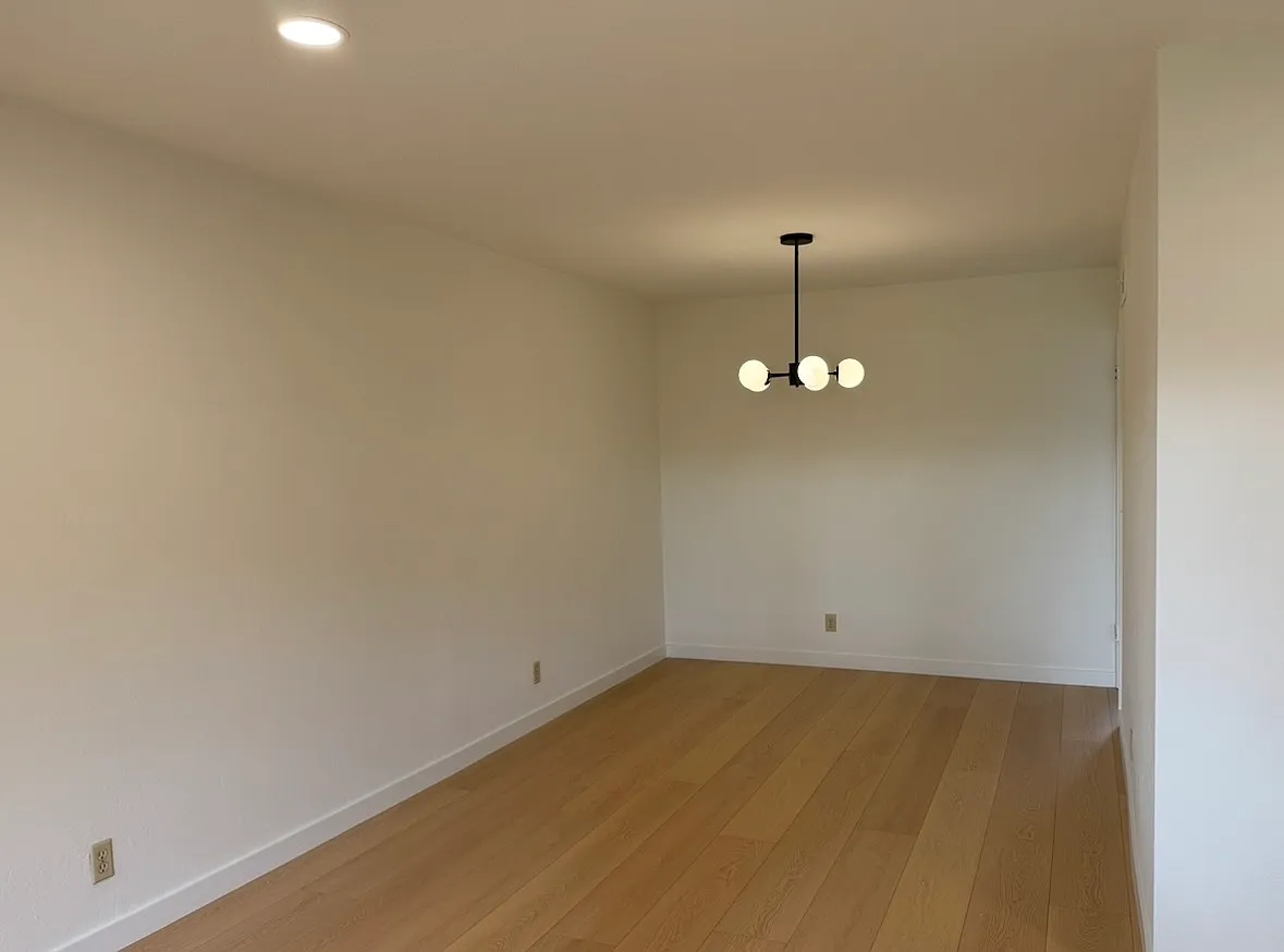 3 bed, 2.5 bath, 1610 sqft, $5,500 — Photo 4