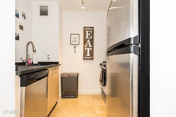 Rented by Citi Habitats | media 6