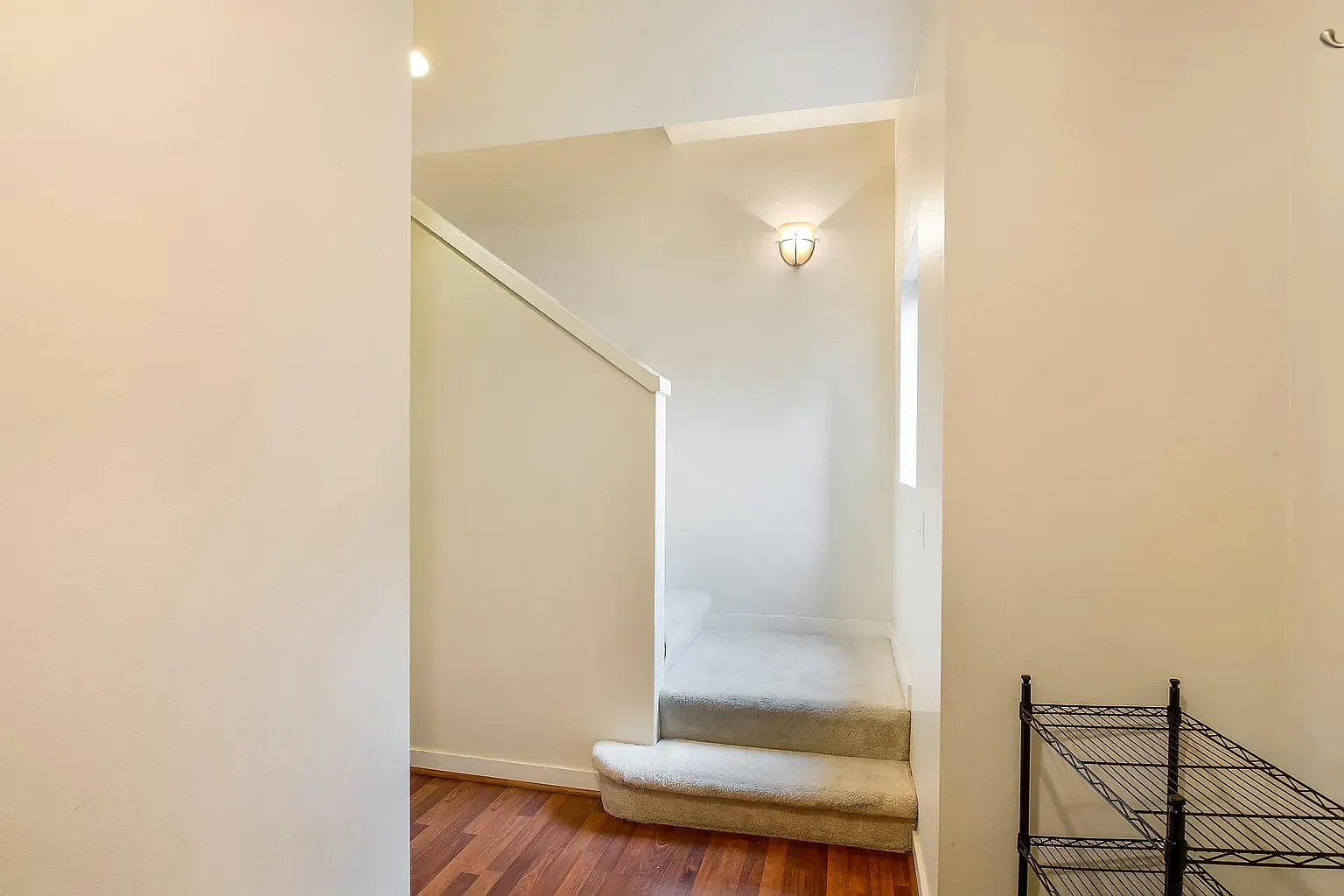 4 bed, 2.5 bath, 1590 sqft, $3,500 — Photo 3