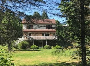 47 Hillside Dr, Barnesville, PA 18214