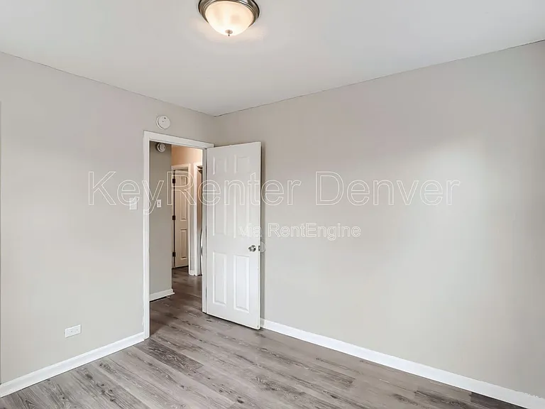 1845 W Stoll Pl — Photo 15
