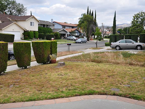 3rd image of 10448 Willowbrae Ave