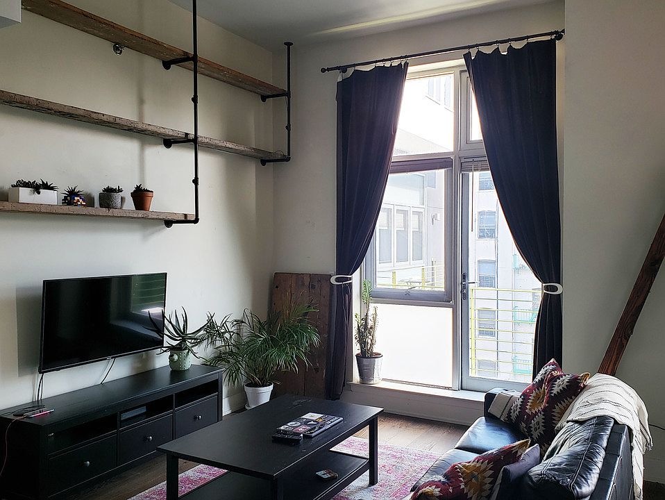 1st image of 390 Lorimer St APT 4G