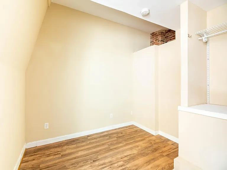 1425 W St NW #3G — Photo 2