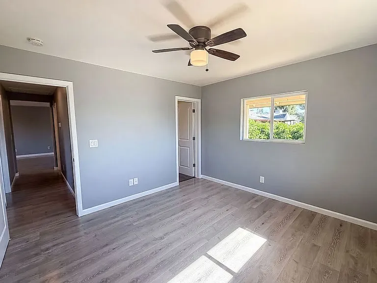 1140 Edmonton Dr — Photo 3