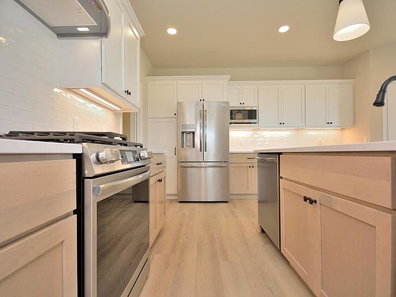 5th image of 8246 W Bluebird COURT