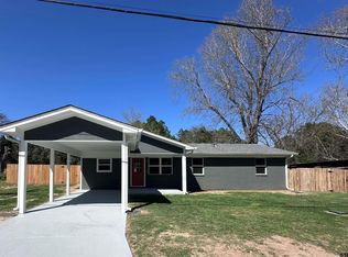 706 Barbara St, Athens, TX 75751