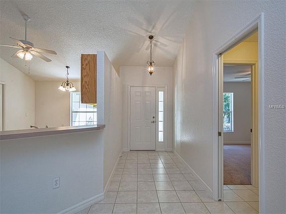 3rd image of 30719 Edgewood St