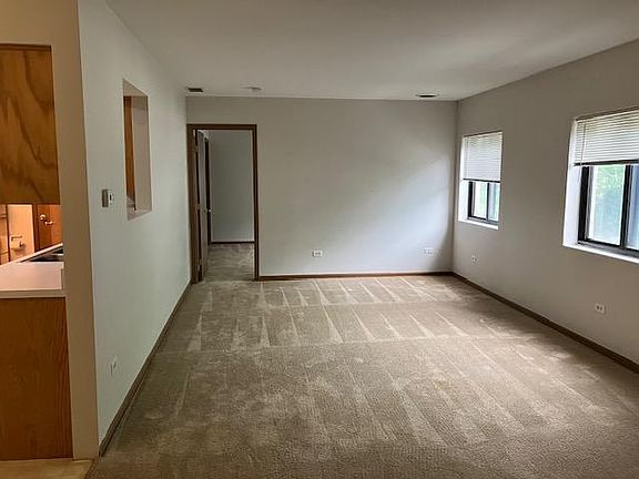 2nd image of 2075 Oakland Ave
