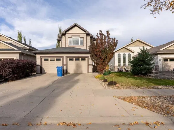 17 Coalbanks Line W, Lethbridge, AB T1J 4H6