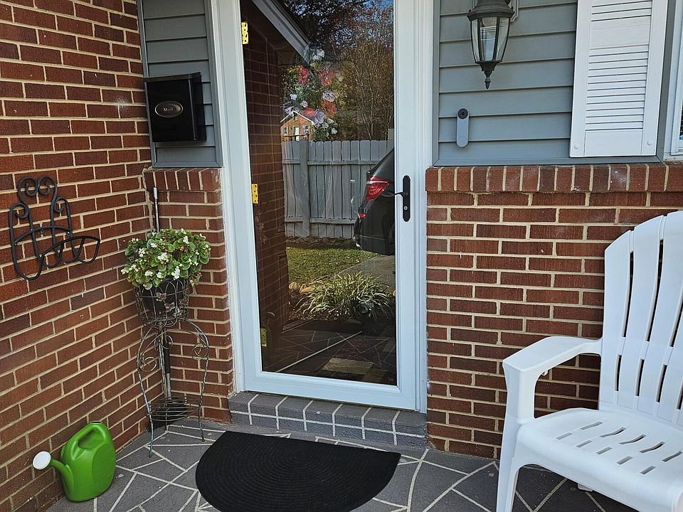 1st image of 1539 Norris Dr NW