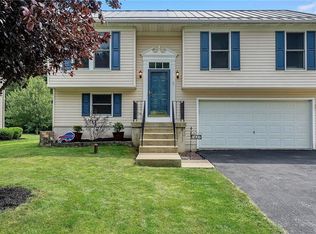 1627 Schoellkopf Rd, Lake View, NY 14085