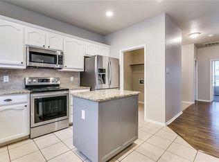 1025 Fort Apache Dr, Fort Worth, TX 76114