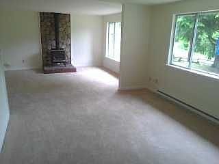 1st image of 1975 SE Hillwood Ln
