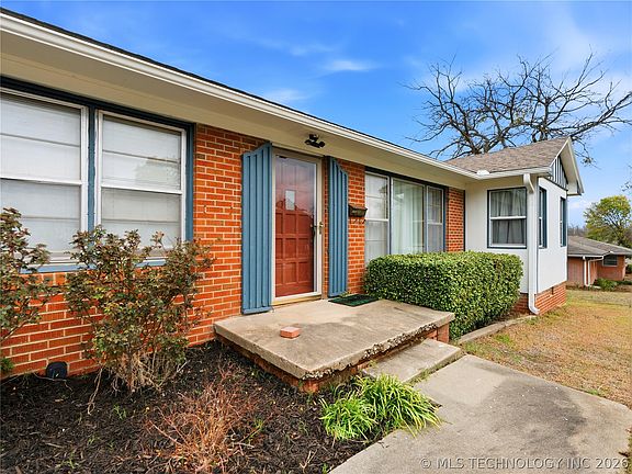 3rd image of 1420 Northcrest Dr