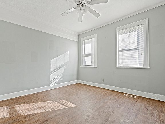 3rd image of 1314 W Washington Blvd Floor 1