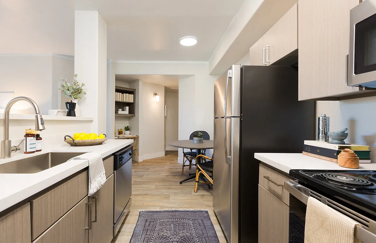Building Photo - ORA Apartments
