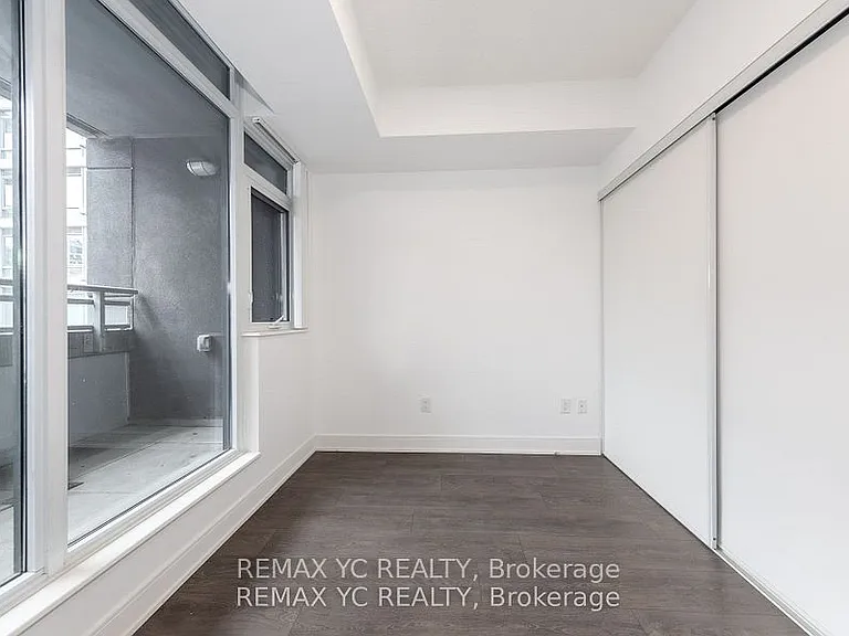 525 Adelaide St W #217 — Photo 14