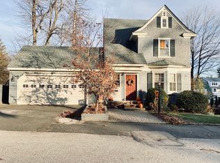 24 Walnut St, Southbridge, MA 01550