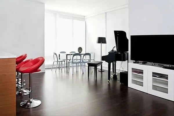 2 bed, 1500 sqft, $9,400 — Photo 4