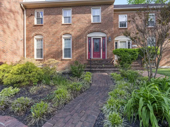 236 Chippendale Cir #236, Lexington, KY 40517