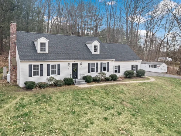 178 Quassapaug Road, Woodbury, CT 06798